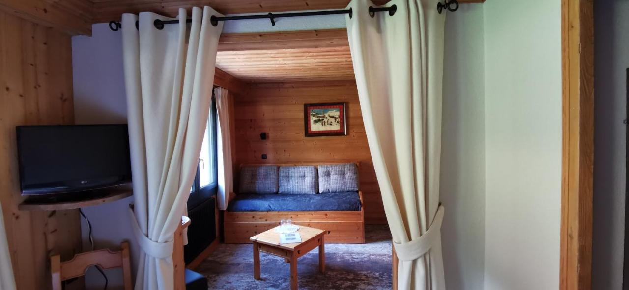 Hotel-Chalet Les Ecureuils Restaurant, Piscine, Garage رون - ألب المظهر الخارجي الصورة
