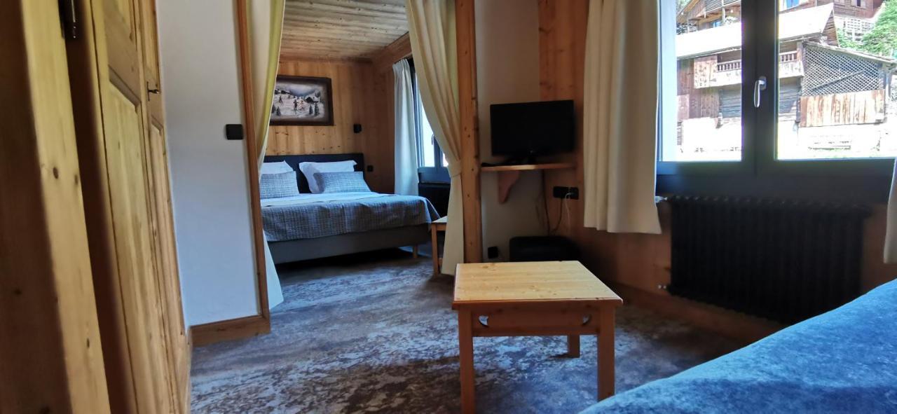 Hotel-Chalet Les Ecureuils Restaurant, Piscine, Garage رون - ألب المظهر الخارجي الصورة