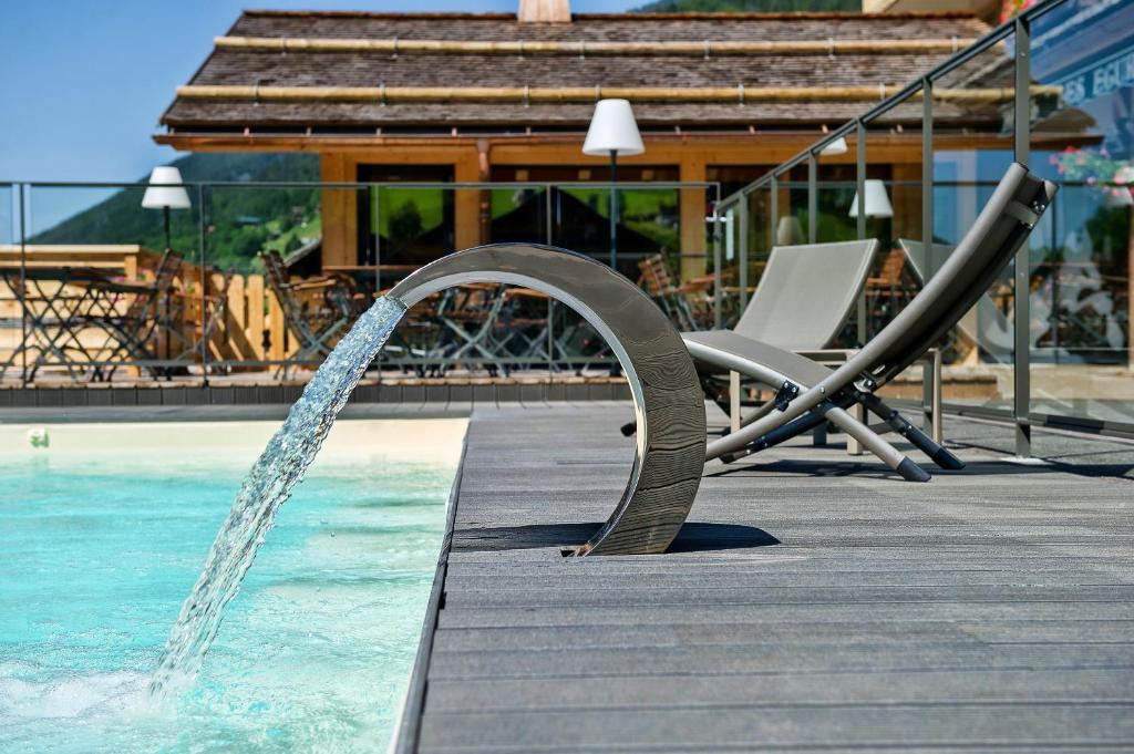 Hotel-Chalet Les Ecureuils Restaurant, Piscine, Garage رون - ألب المظهر الخارجي الصورة
